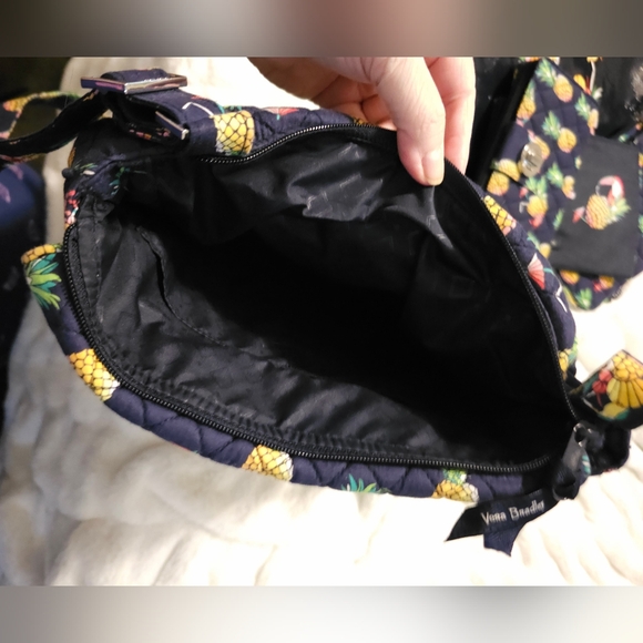 Bundle Vera Bradley Crossbody Purse, Wallet, Pouches,Market Totes, Wristlet EUC - Picture 14 of 14